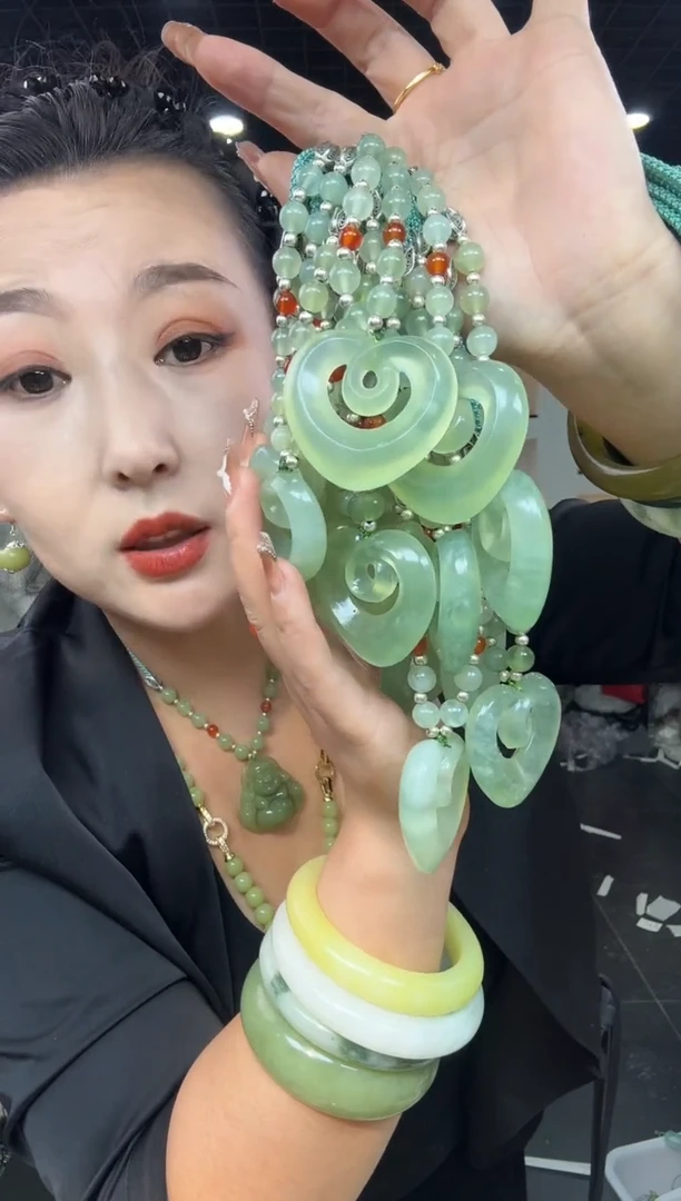 【闪购商品】岫玉颈饰未镶嵌180心心相印【半珠链】