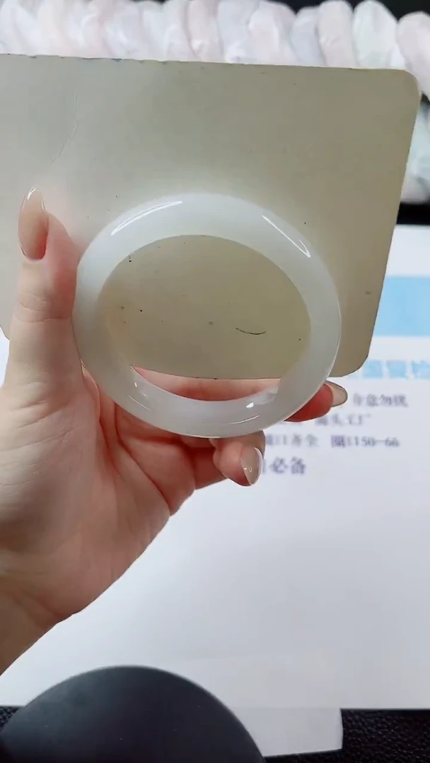 未镶嵌手镯石英质玉多样性发货L275