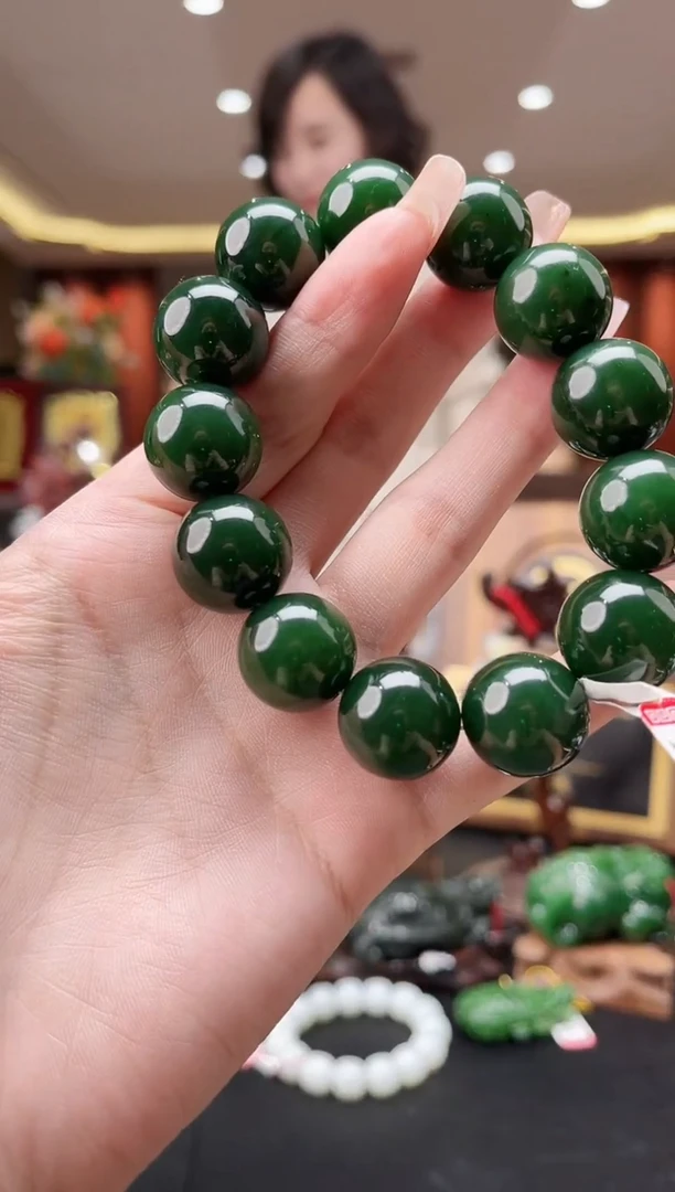 颈饰未镶嵌和田玉by18