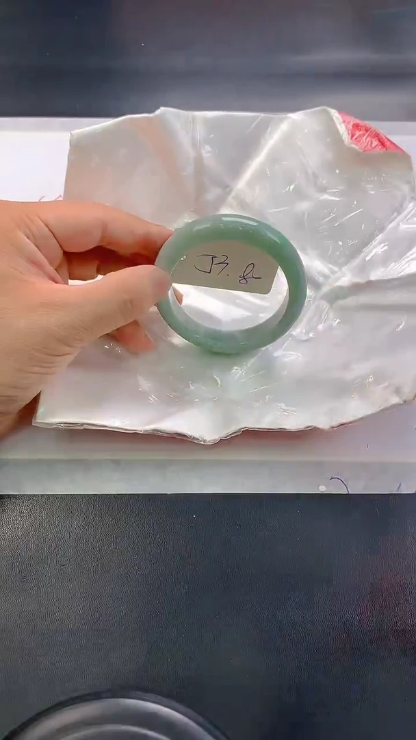 未镶嵌手镯翡翠80