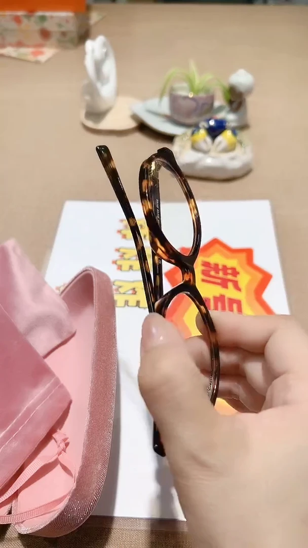 瓷片碗碟好物一件不留@@1