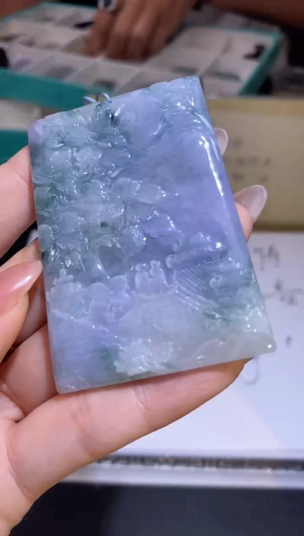 颈饰未镶嵌翡翠37648