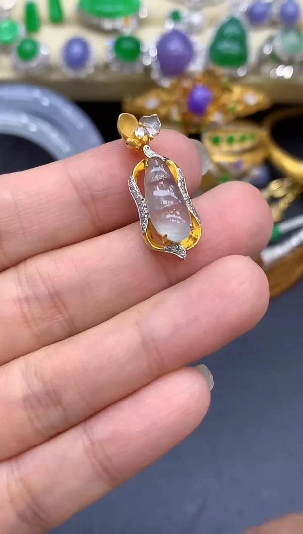 颈饰18K金镶嵌翡翠393-中国好珍宝