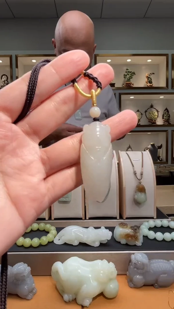 颈饰未镶嵌和田玉苏