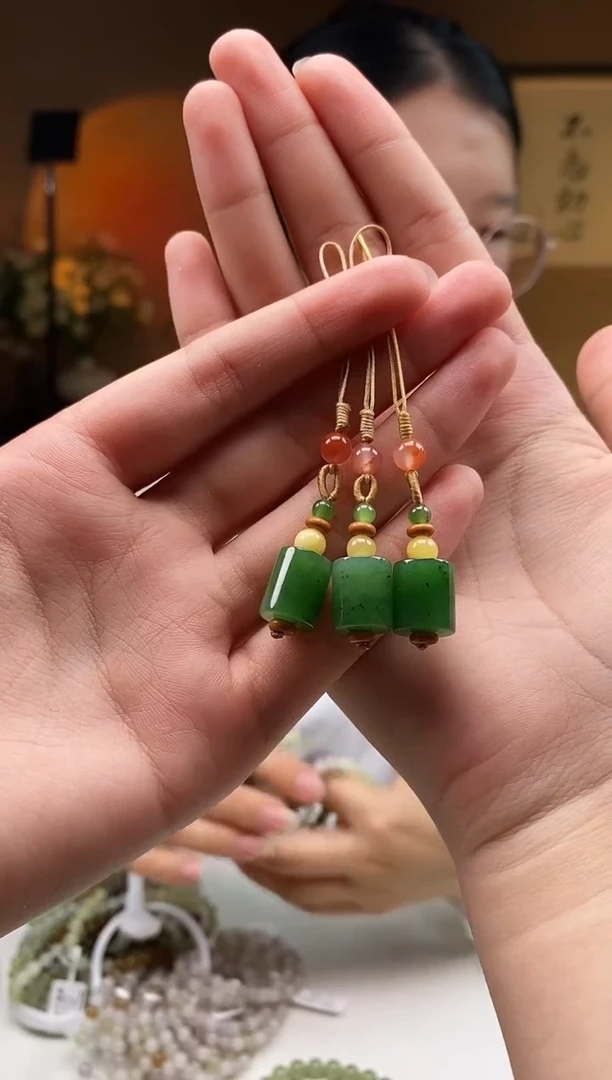 颈饰未镶嵌和田玉碧玉路路通吊坠多样性发一无证书