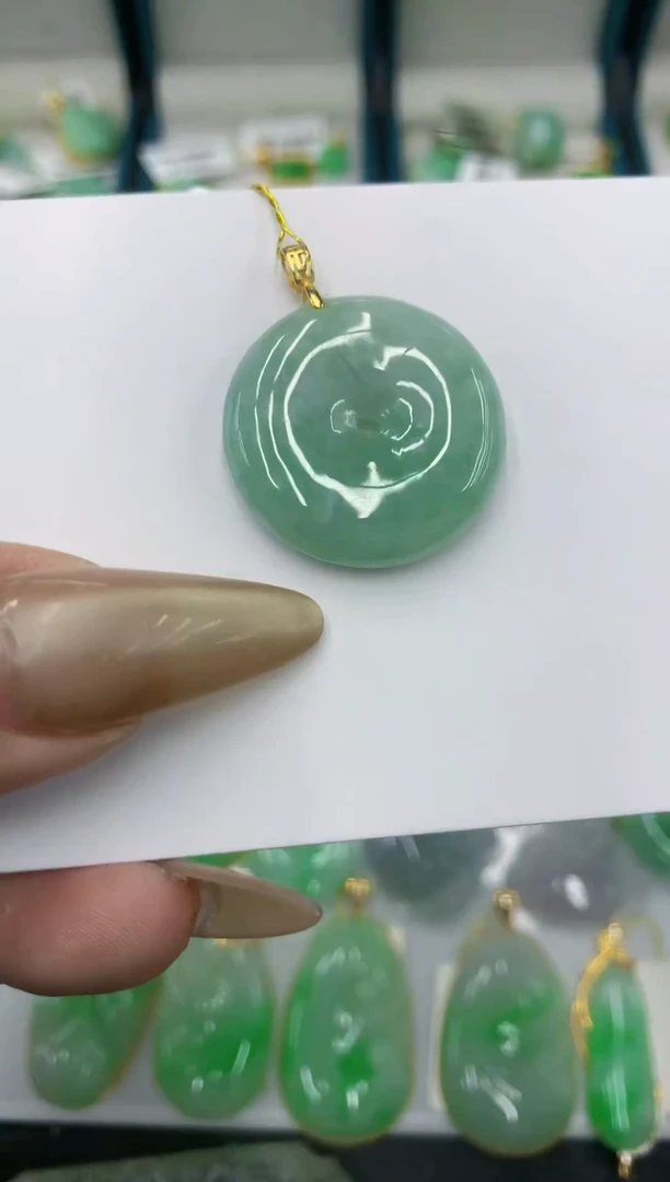 颈饰未镶嵌翡翠111111
