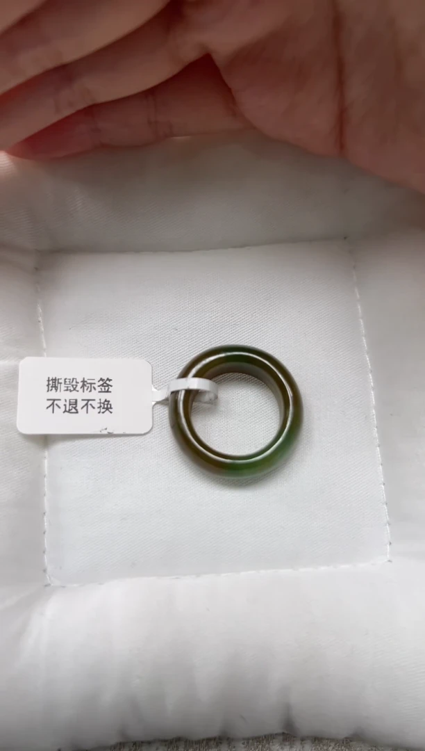 未镶嵌戒指和田玉和田玉戒指