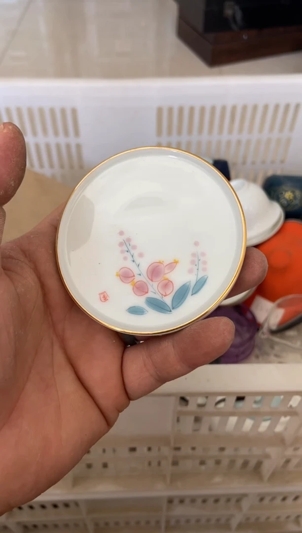 杯无运费险有瑕疵的摄影的产品有使用过的痕迹有点脏介意勿拍