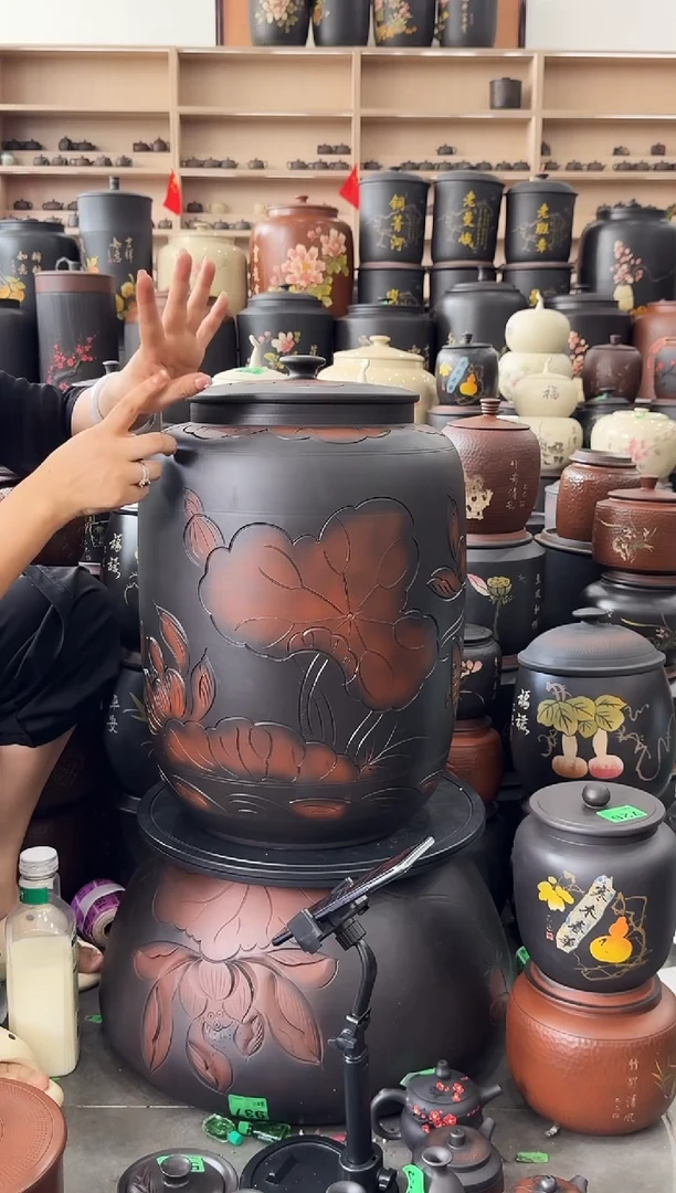 罐瑕疵茶缸高51cm 荷花  148