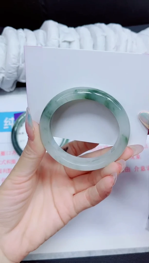 石英质玉手镯未镶嵌165.