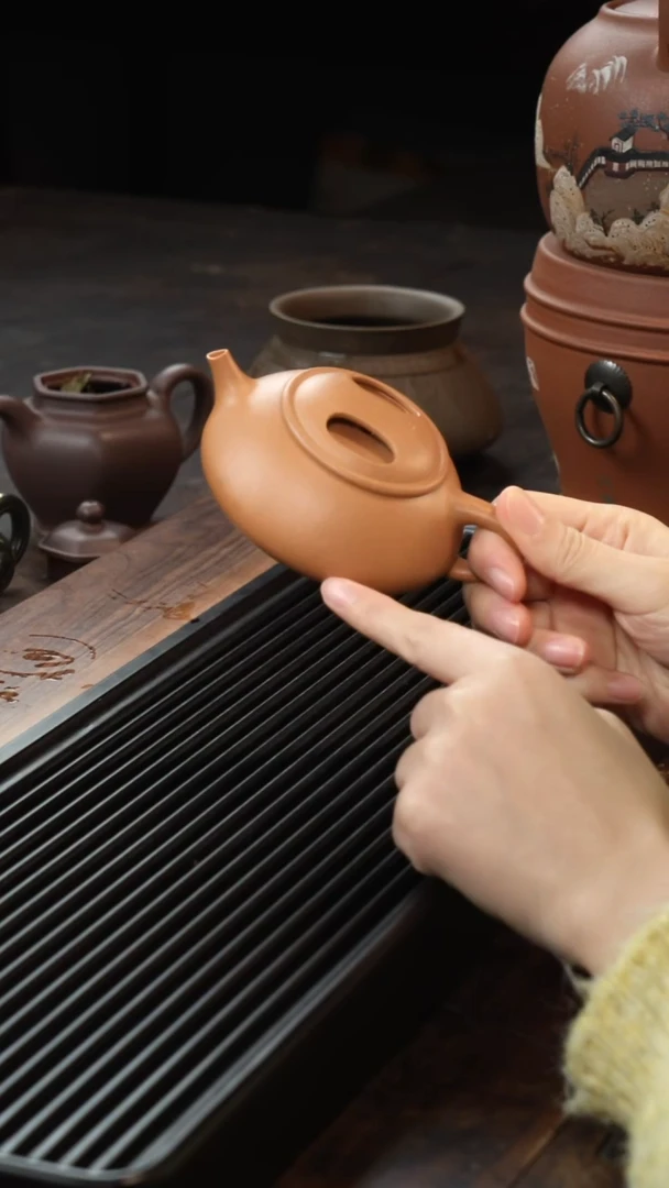 茶壶紫砂牛盖石瓢