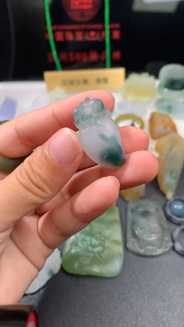 定制翡翠未镶嵌