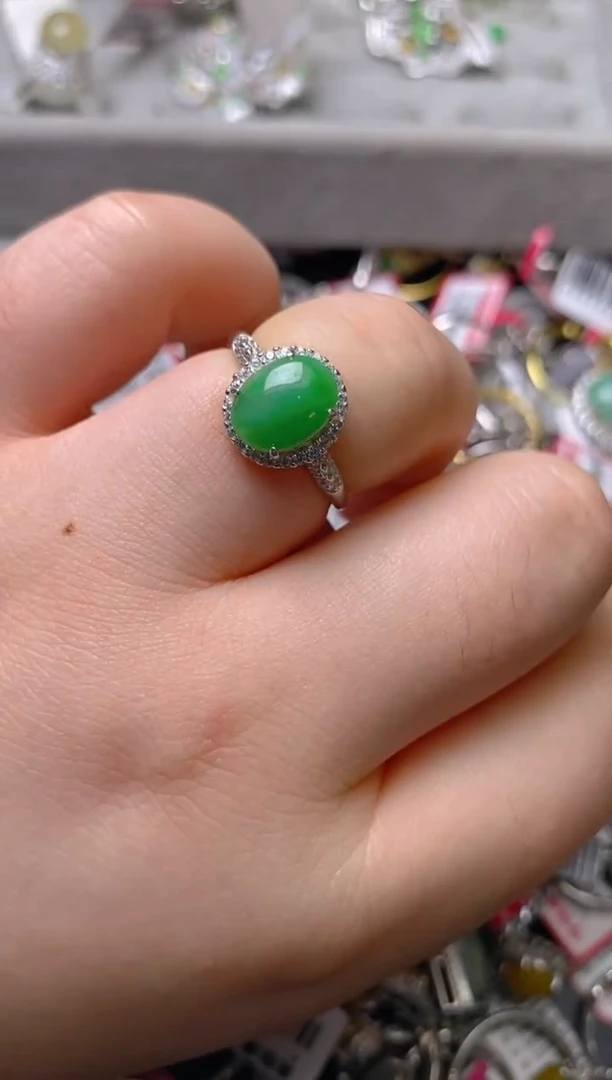 银S925镶嵌戒指翡翠百内无证书