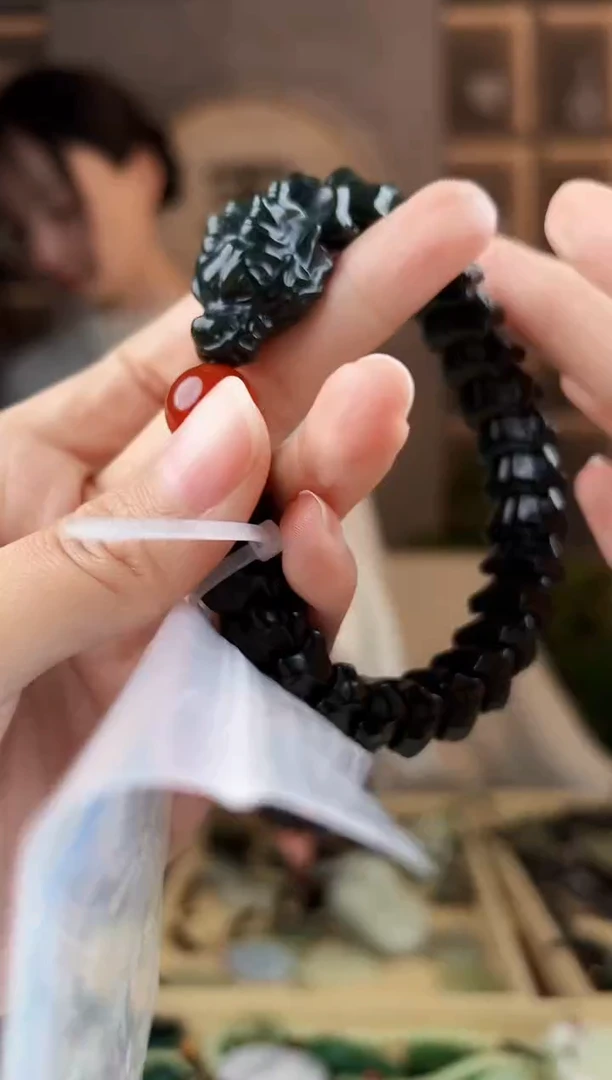 颈饰未镶嵌和田玉拍一发一，多样性发货