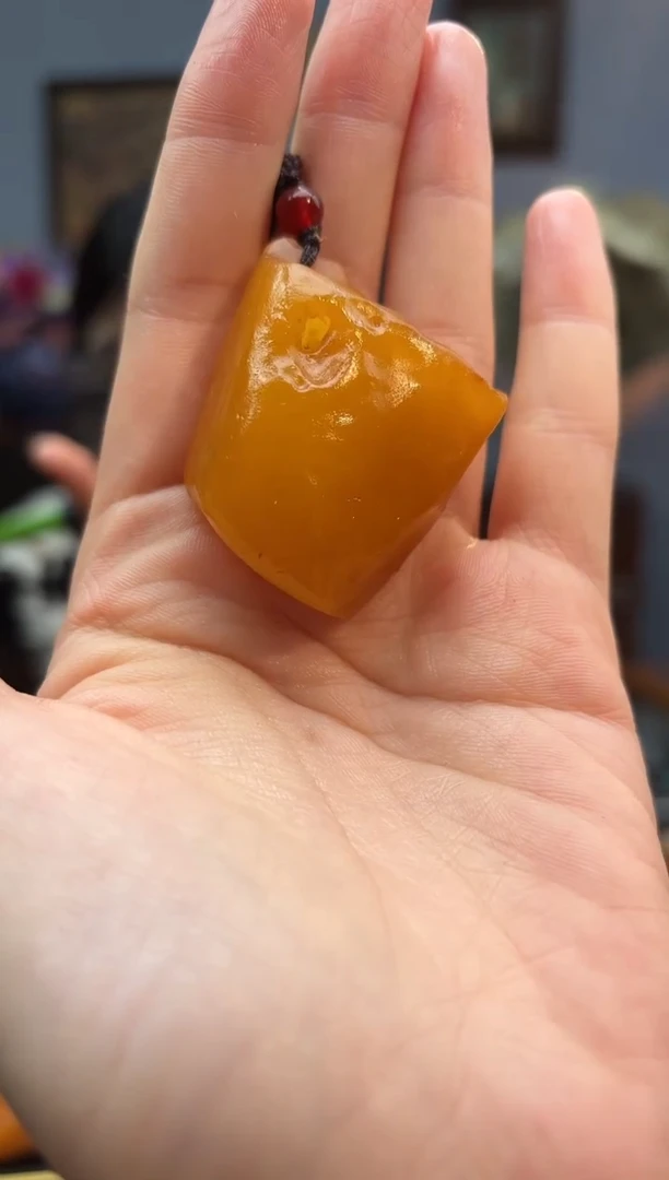 琥珀颈饰未镶嵌吊坠