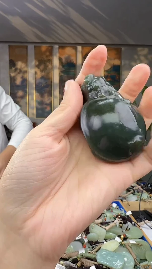 未镶嵌和田玉挂件拍一发一