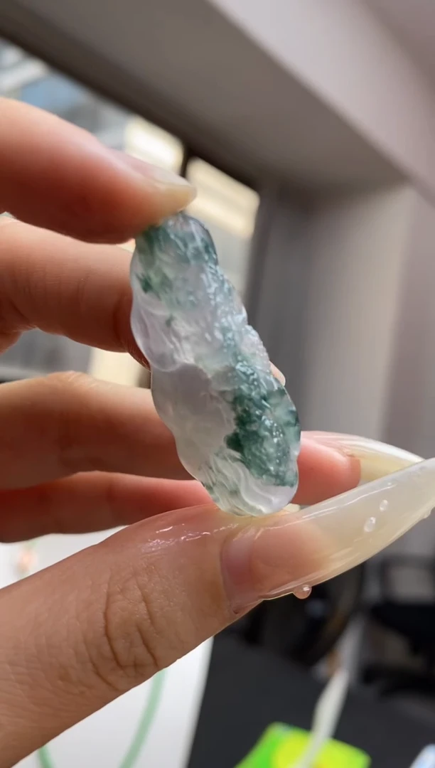 未镶嵌定制翡翠翡翠毛货~