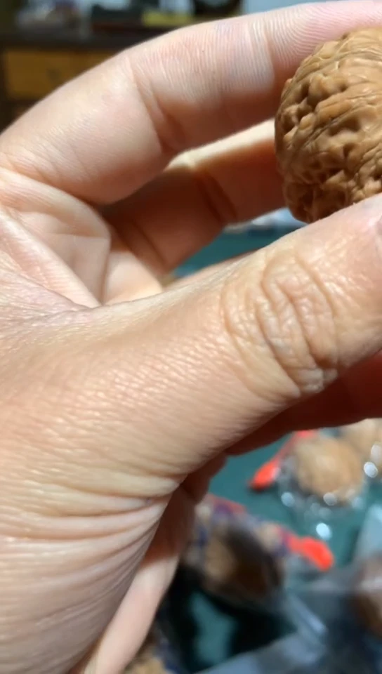 【闪购商品】文玩核桃吊坠大官帽核桃