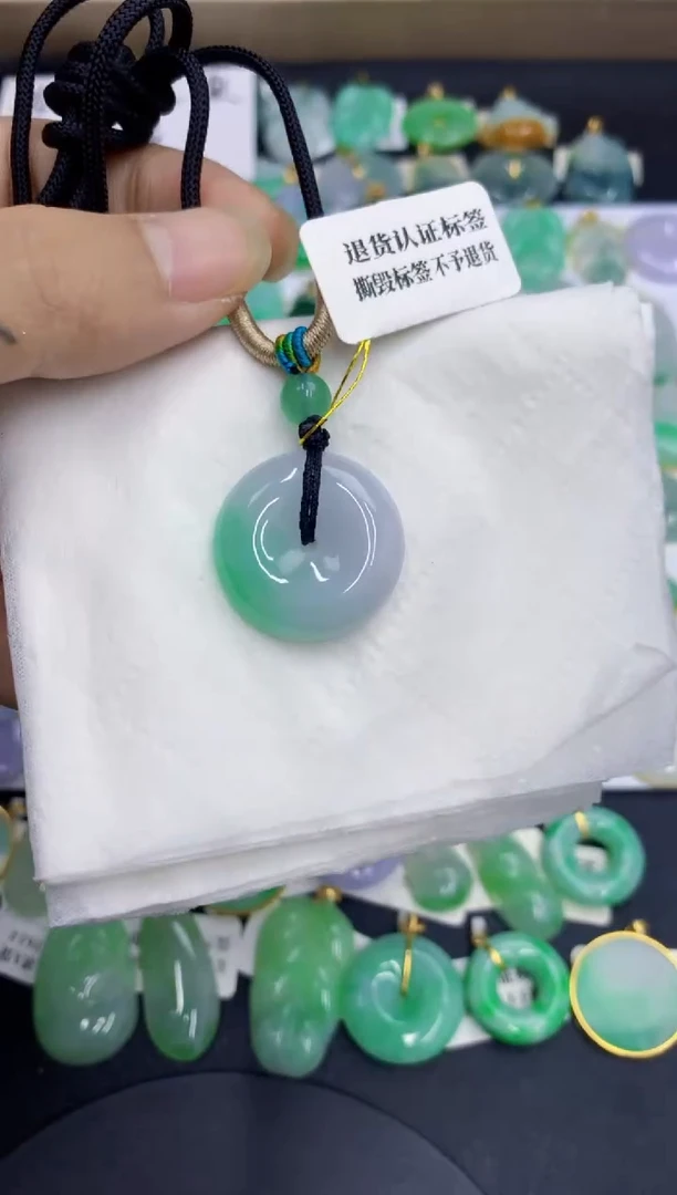 翡翠未镶嵌颈饰缅甸翡翠a货