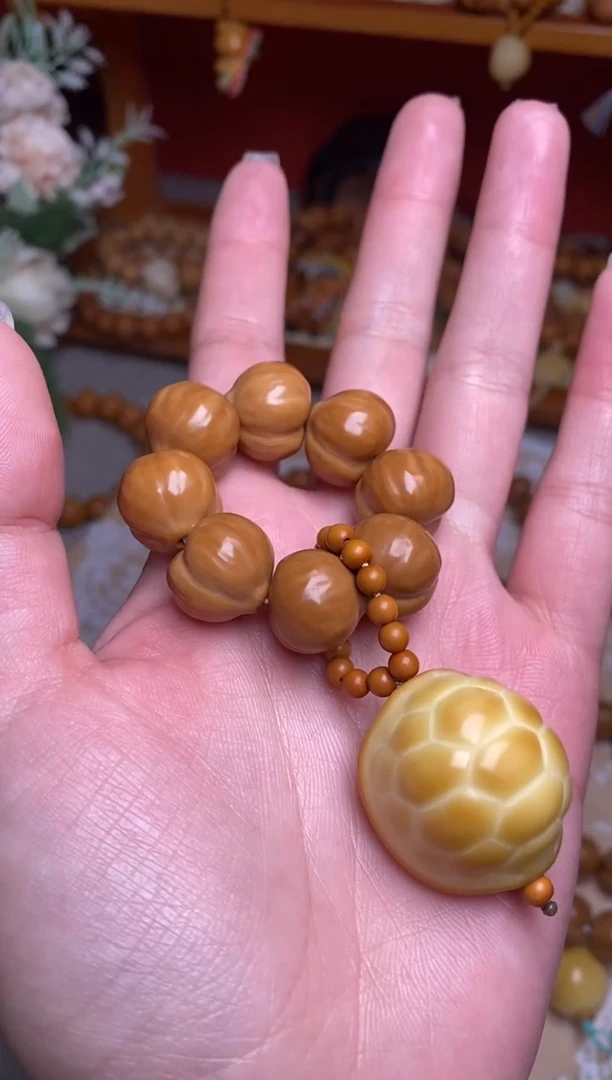 把件猴头核桃全品无暇屁桃➕大富甲手捻