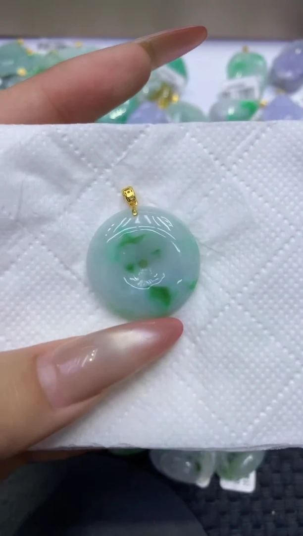 颈饰未镶嵌翡翠天然缅甸A货翡翠