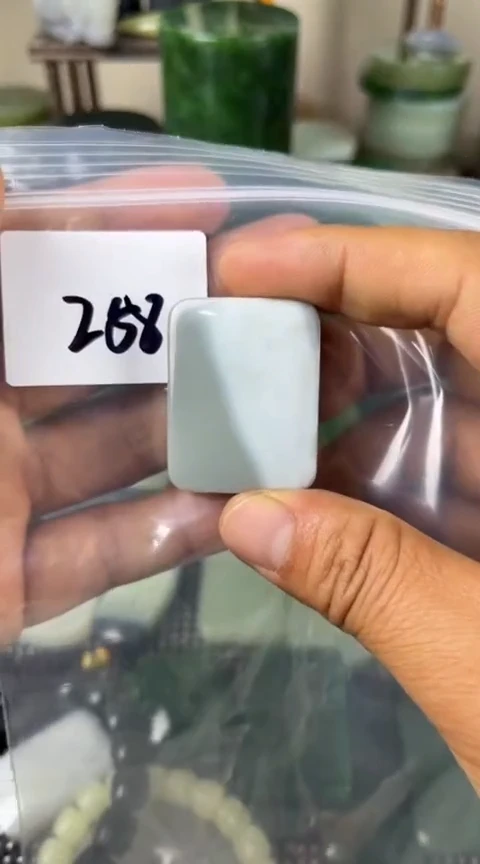 和田玉未镶嵌珠宝半成品牌子