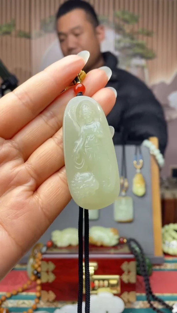 颈饰未镶嵌和田玉拍一发一