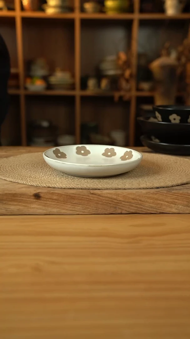 白色雕刻小花花系列的7英寸月光盘1个