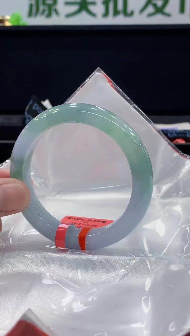 未镶嵌手镯翡翠翡翠手镯