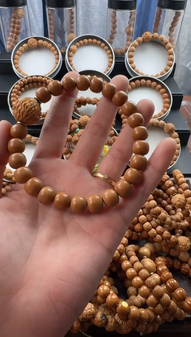 手串猴头核桃老型送单颗雕刻瑕疵