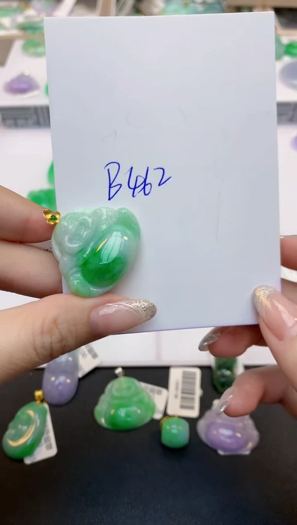 翡翠18K金镶嵌颈饰天然缅甸A货翡翠