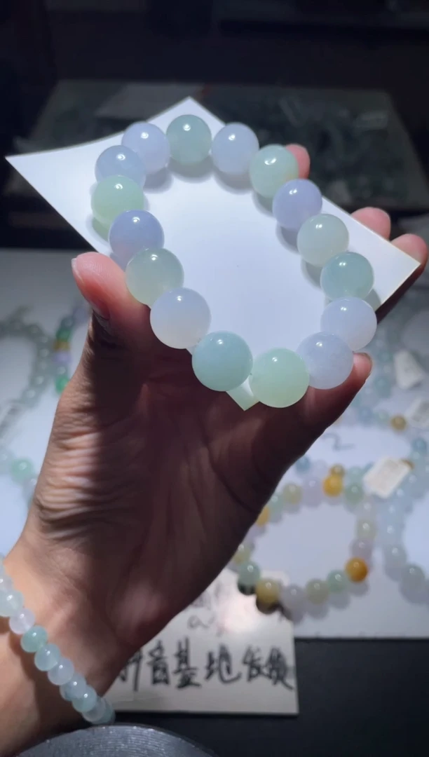 定制翡翠未镶嵌翡翠手串