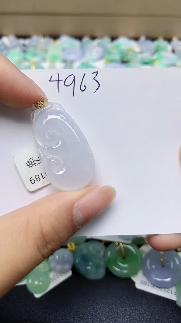 翡翠18K金镶嵌颈饰 天然缅甸翡翠A货