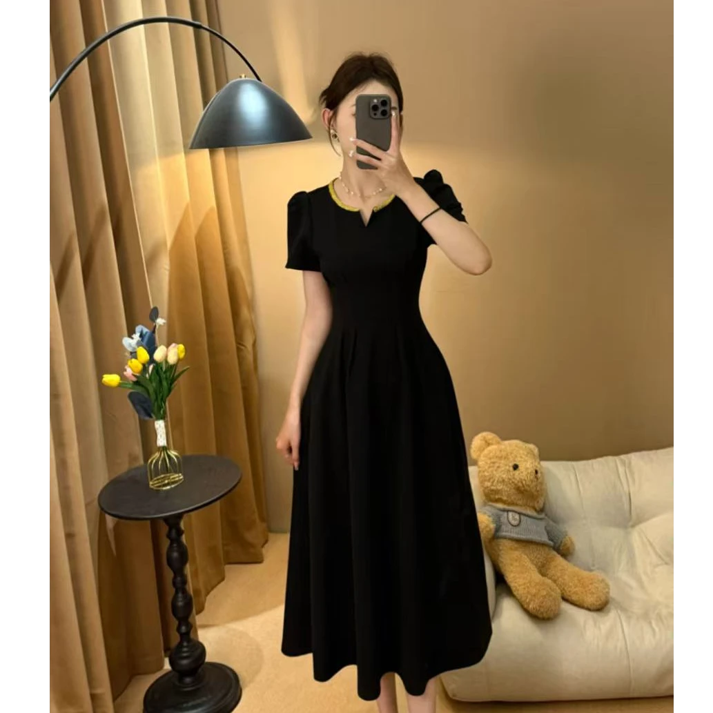 【林兮定制】夏季新款V领显瘦收腰气质赫本风小黑裙RS2393