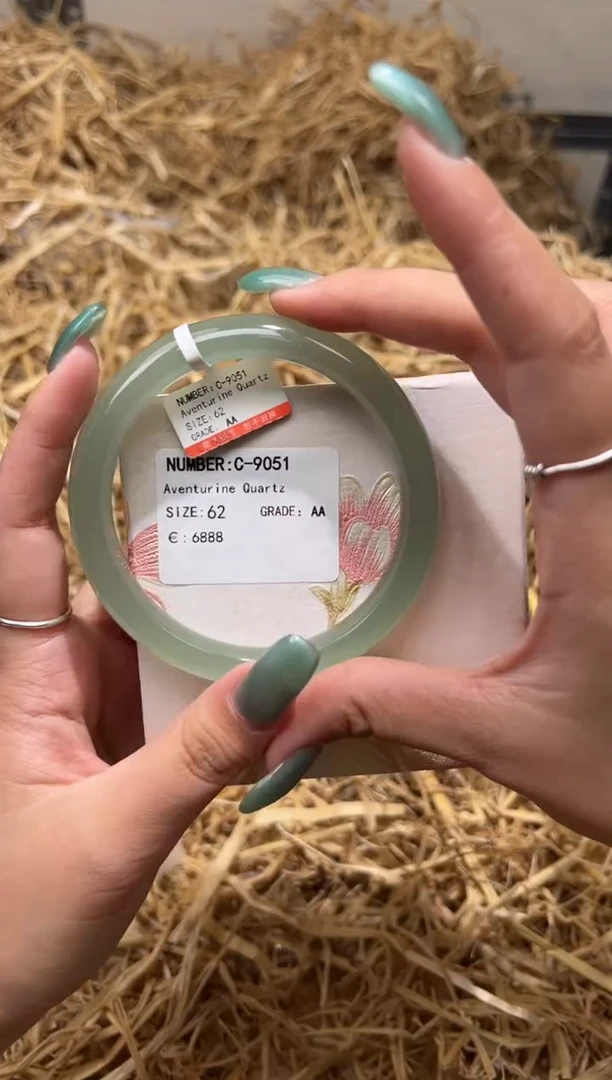 未镶嵌手镯石英质玉C9051