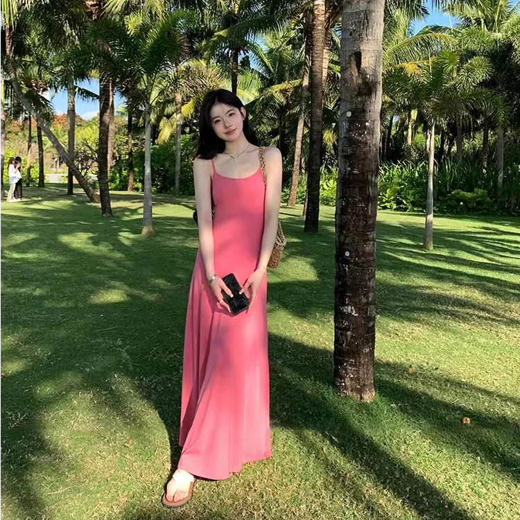 2025夏季百搭树莓红气质收腰吊带连衣裙修身显瘦打底长裙度假风