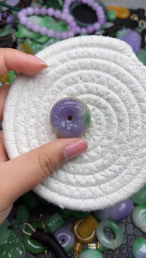 颈饰未镶嵌翡翠缅甸翡翠吊坠