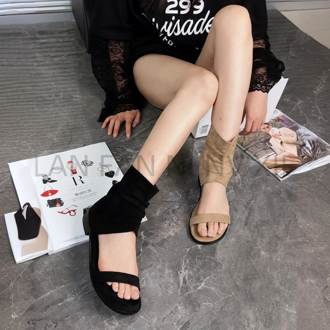 粗跟一字带露趾凉靴女夏外穿2025美拉德凉鞋后拉链镂空凉鞋20-627