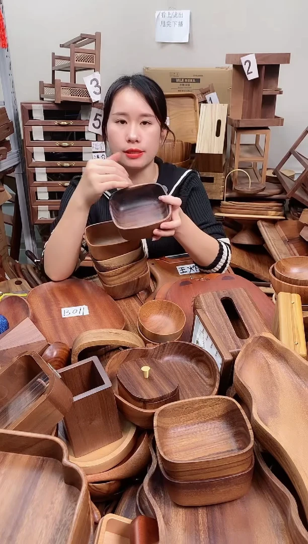 木 南美胡桃木正方砵13*5.5cm  A