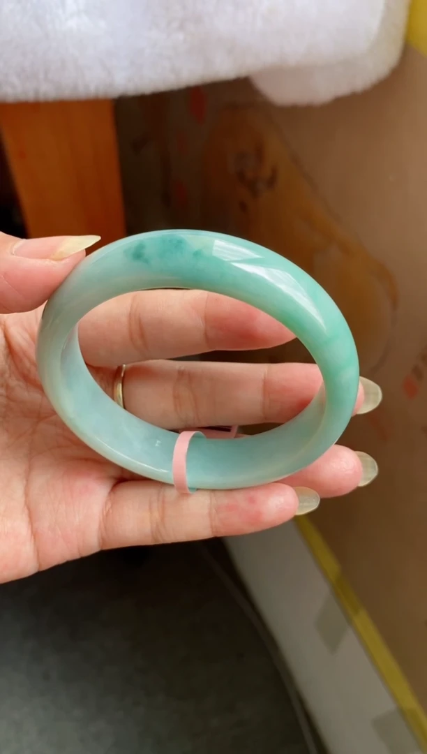 翡翠手镯未镶嵌（老坑细糯天青色）2号