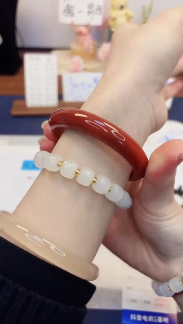 【闪购商品】石英质玉手镯未镶嵌268-玛瑙-圈口59