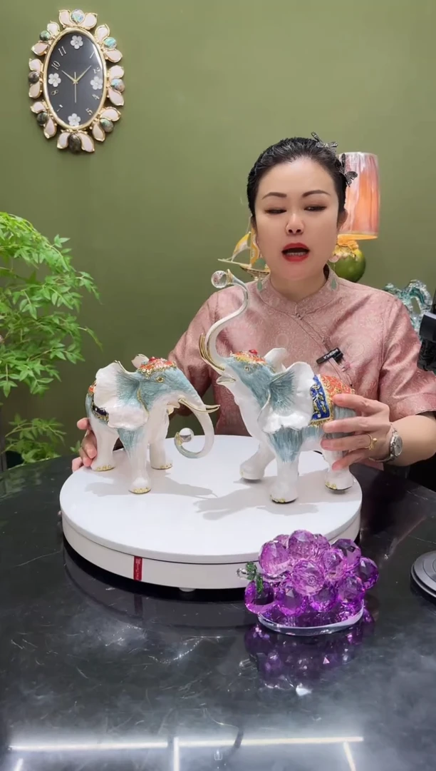 合金珐琅彩大象
