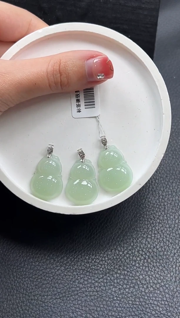 【闪购商品】翡翠颈饰18K金镶嵌YM1130-11葫芦多样性发1件