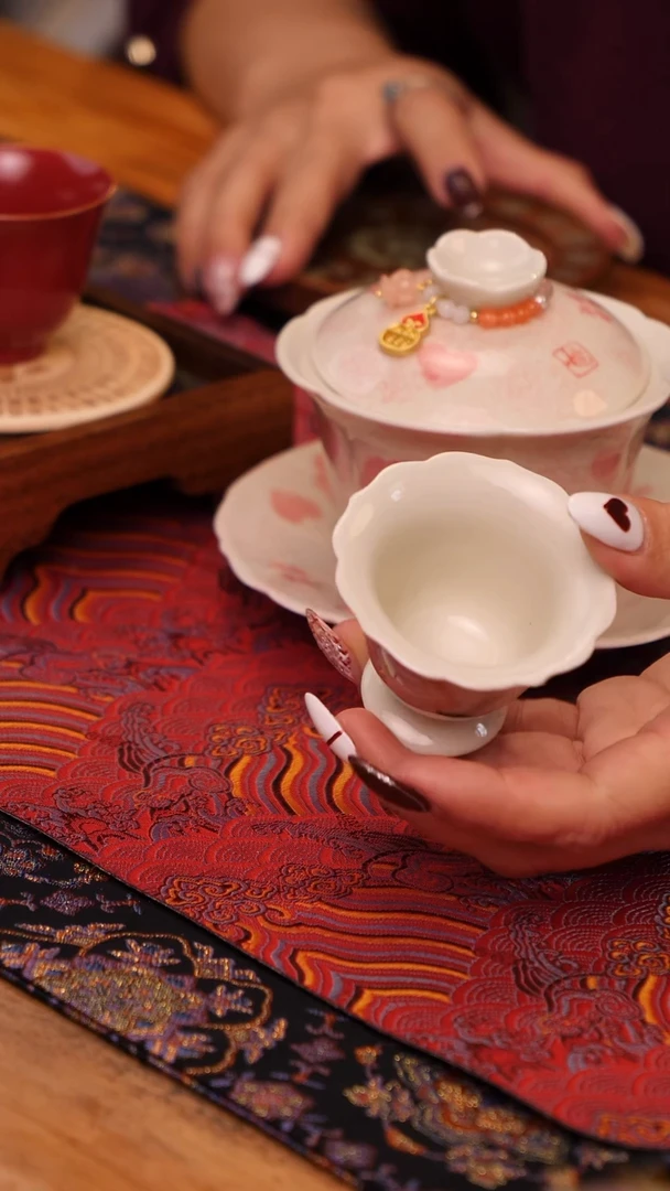 【闪购商品】玫瑰花口主人杯茶杯