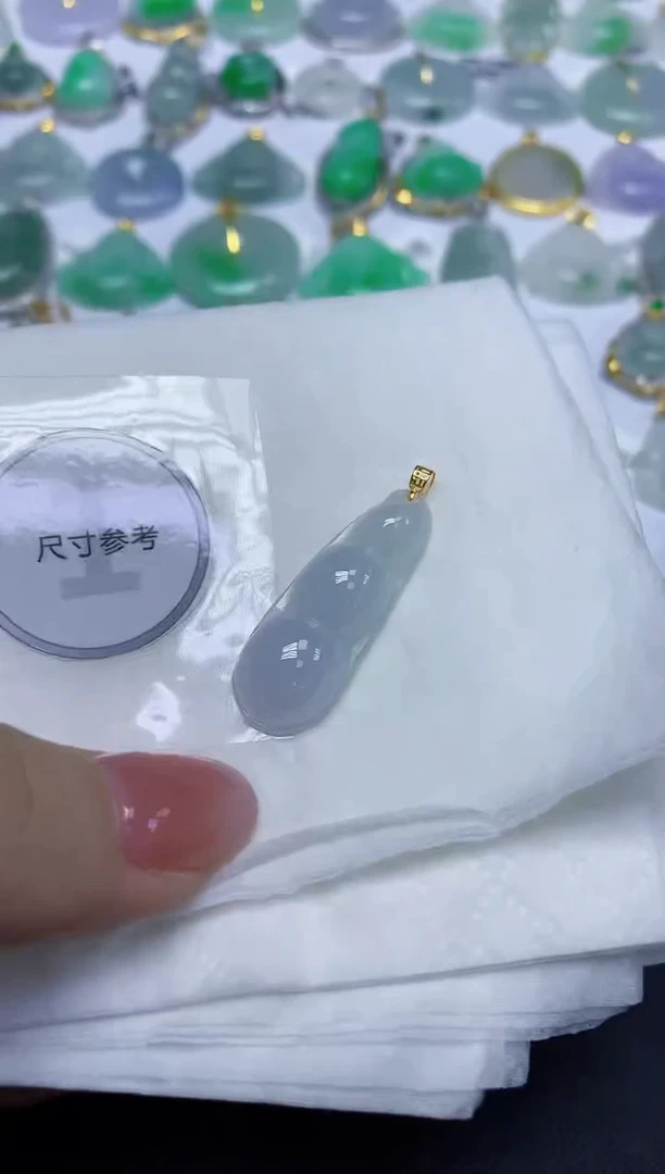 颈饰18K金镶嵌翡翠天然缅甸翡翠A货百元以上9元证书费自理