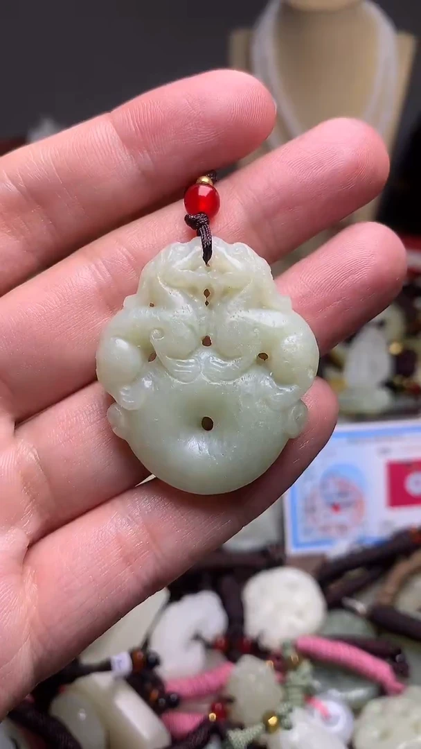 颈饰未镶嵌和田玉新疆料青海料清水和田玉吊坠