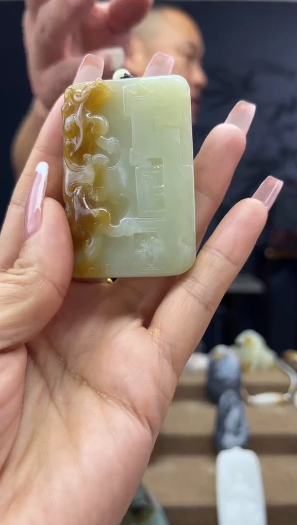 颈饰未镶嵌和田玉1