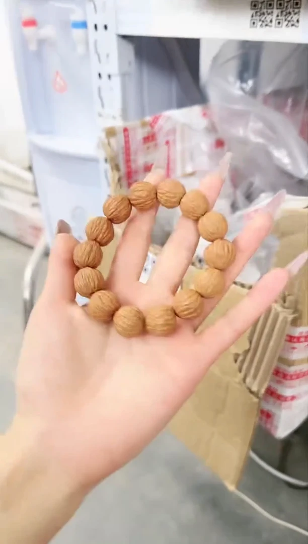 猴头核桃吊坠D-AC99215