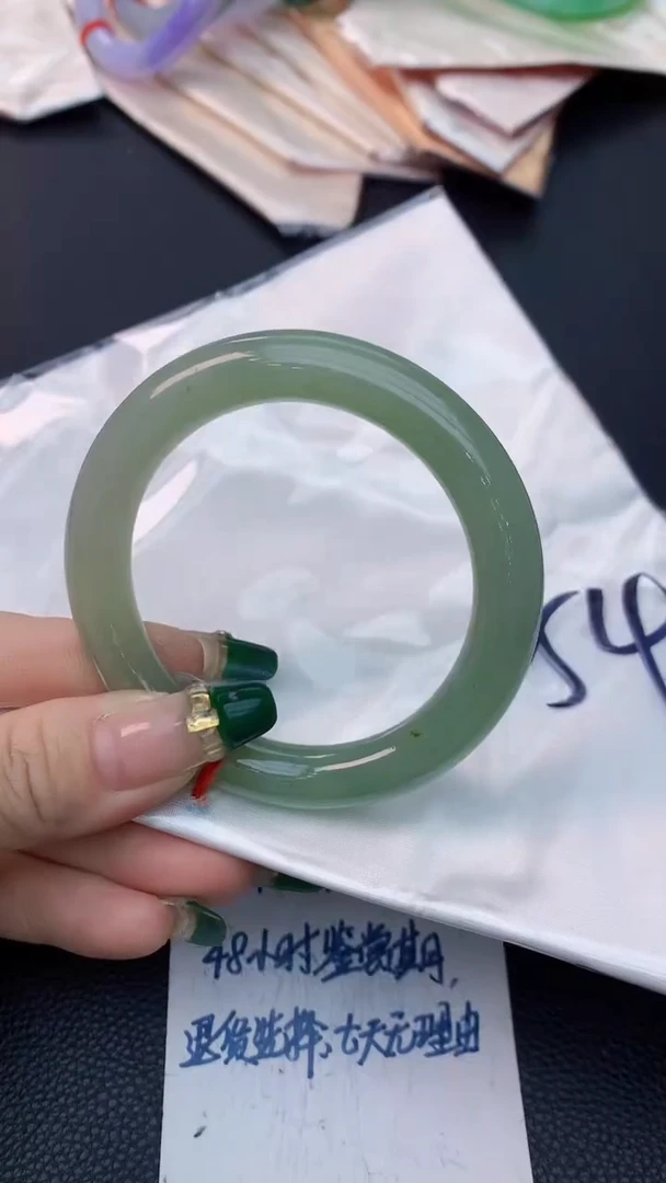 翡翠手镯未镶嵌1003166458