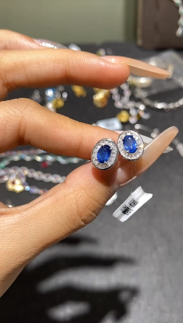 耳饰蓝宝石银S925镶嵌耳钉